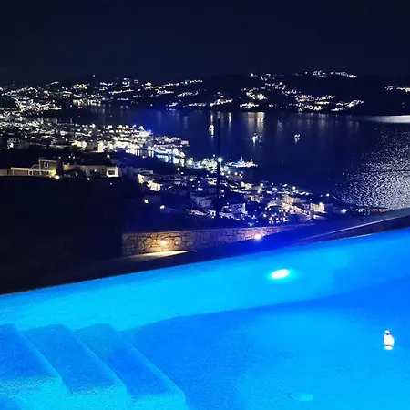 Aether Mykonos 3br With Serene Port & Town Views تورلوس