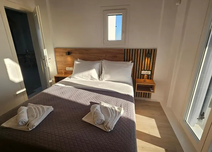 Aether Mykonos 3br With Serene Port & Town Views