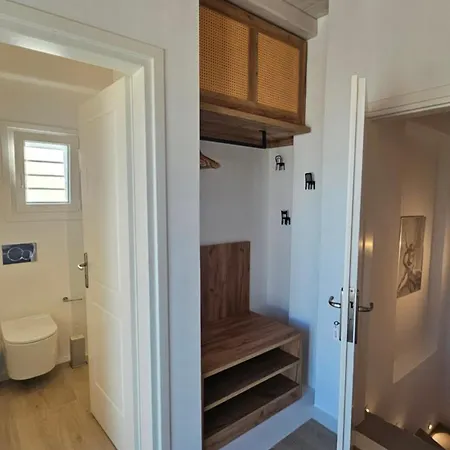 Aether Mykonos 3br With Serene Port & Town Views Villa *